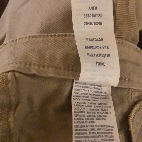 NWOT Hollister Low Rise Khaki Skinny Jeans Sz 3 w26 - Picture 8 of 10